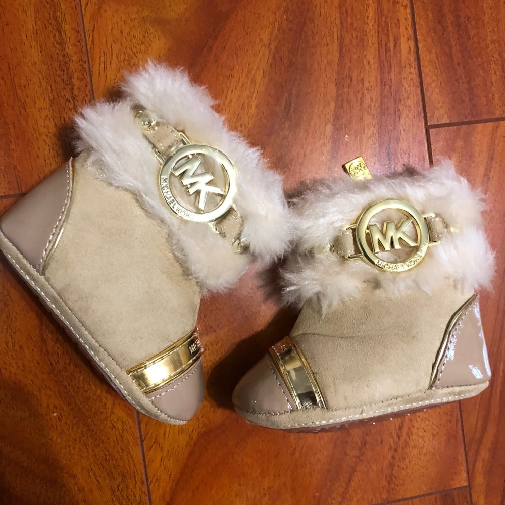 SOLD 🚫🚫Michael Kors Baby Boots - Picture 1 of 4